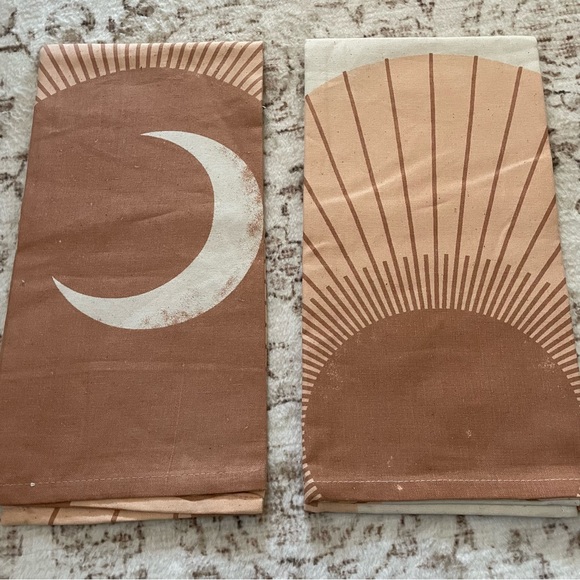 Pair of Anthropologie Diptych kitchen towel sun and moon NEW - Picture 6 of 6